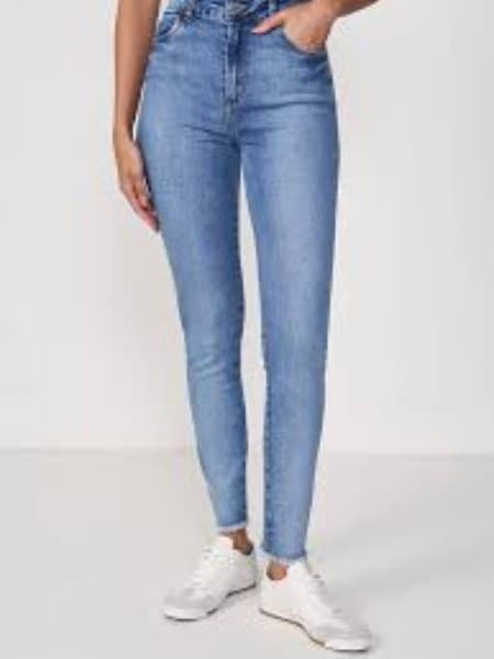 Calça Jeans Apertada